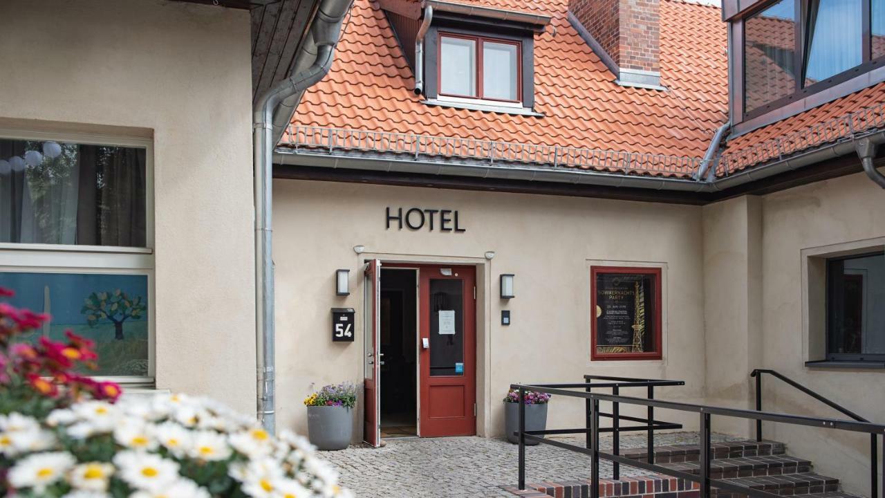 Landhotel Diana Teltow Exteriör bild